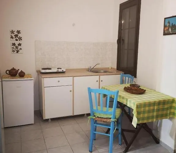 Maria's Lägenhetshotell 3*